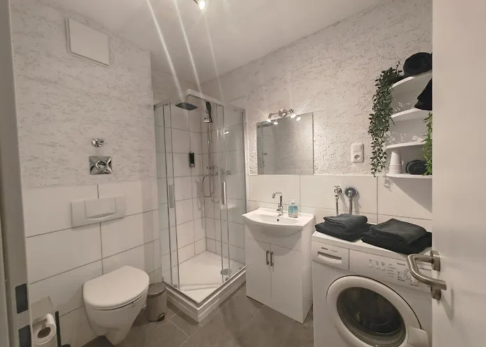 Gaestewohnung Und Service-apartment *